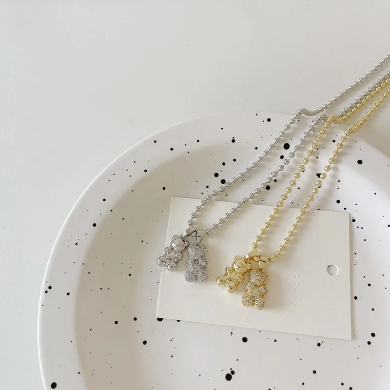 2023 New Design Full Diamond Teddy Bear Gold Plated Round Bead Long Chain Sweet Pendant Necklace