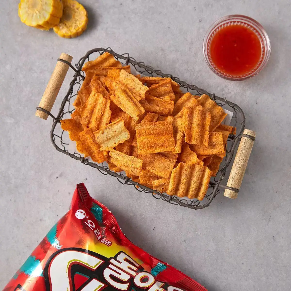 Orion Korean Sun Corn Flakess 80g Big Wavy Potato Chips Puffed Exotic Snack Corn Chips spicy Flavor
