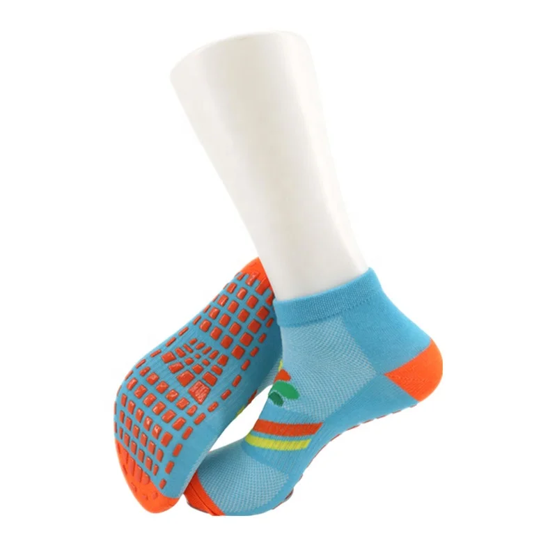 Custom Indoor Playground Anti Slip Sole Polyester Wholesale Non Slip Sock Kids Trampoline Park Socks