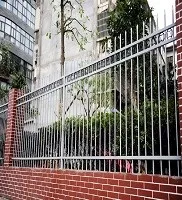 Supplier Wholesale Outdoor Perimeter Fence House Yard Backyard Wrought Iron Or Aluminum Tubular Steel Picket Metal Fencing
