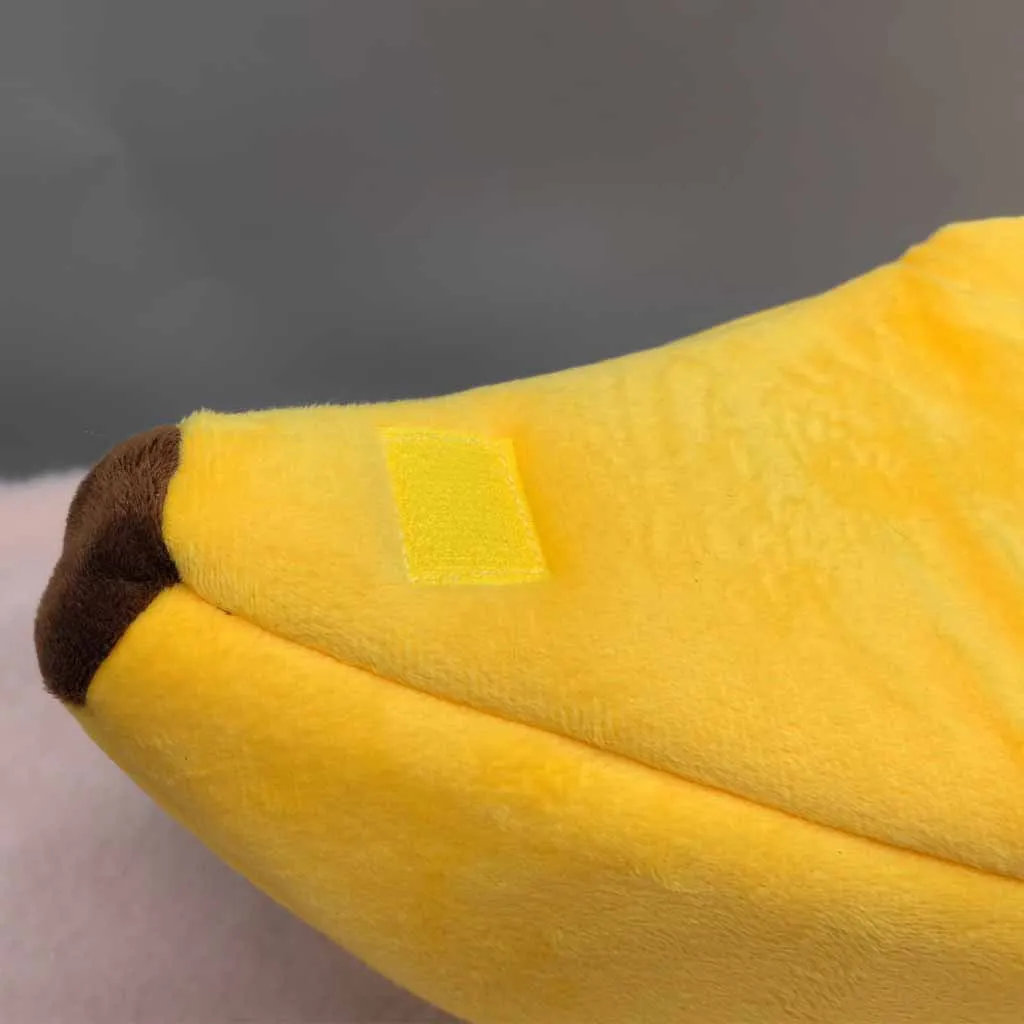 Wholesale Creative Cat Bed Pet Winter Warm Sleeping Bag Small Pet Cat Dog Sofa Bed Banana Shape Pet Nest