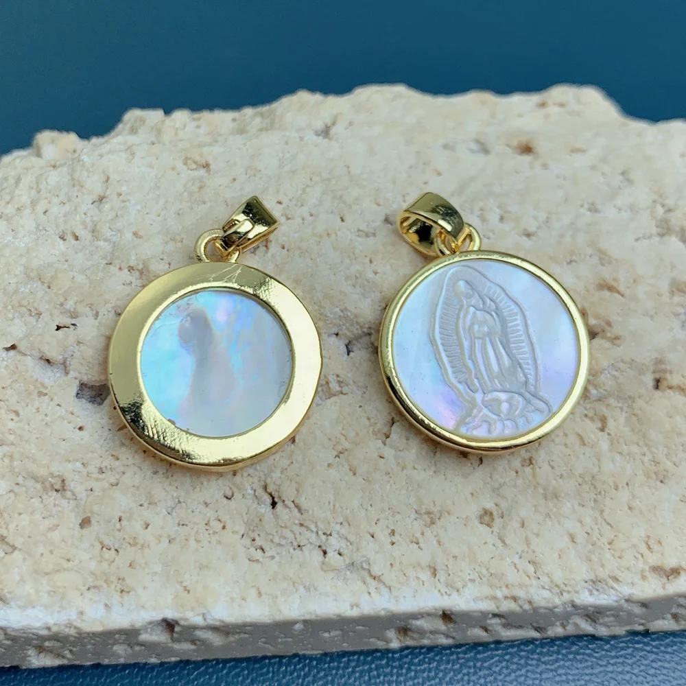 Wholesale Custom 17mm Round Our Lady Guadalupe Virgin Pendants PVD 18K Gold Plated Sea Shell Charms For Jewelry Making