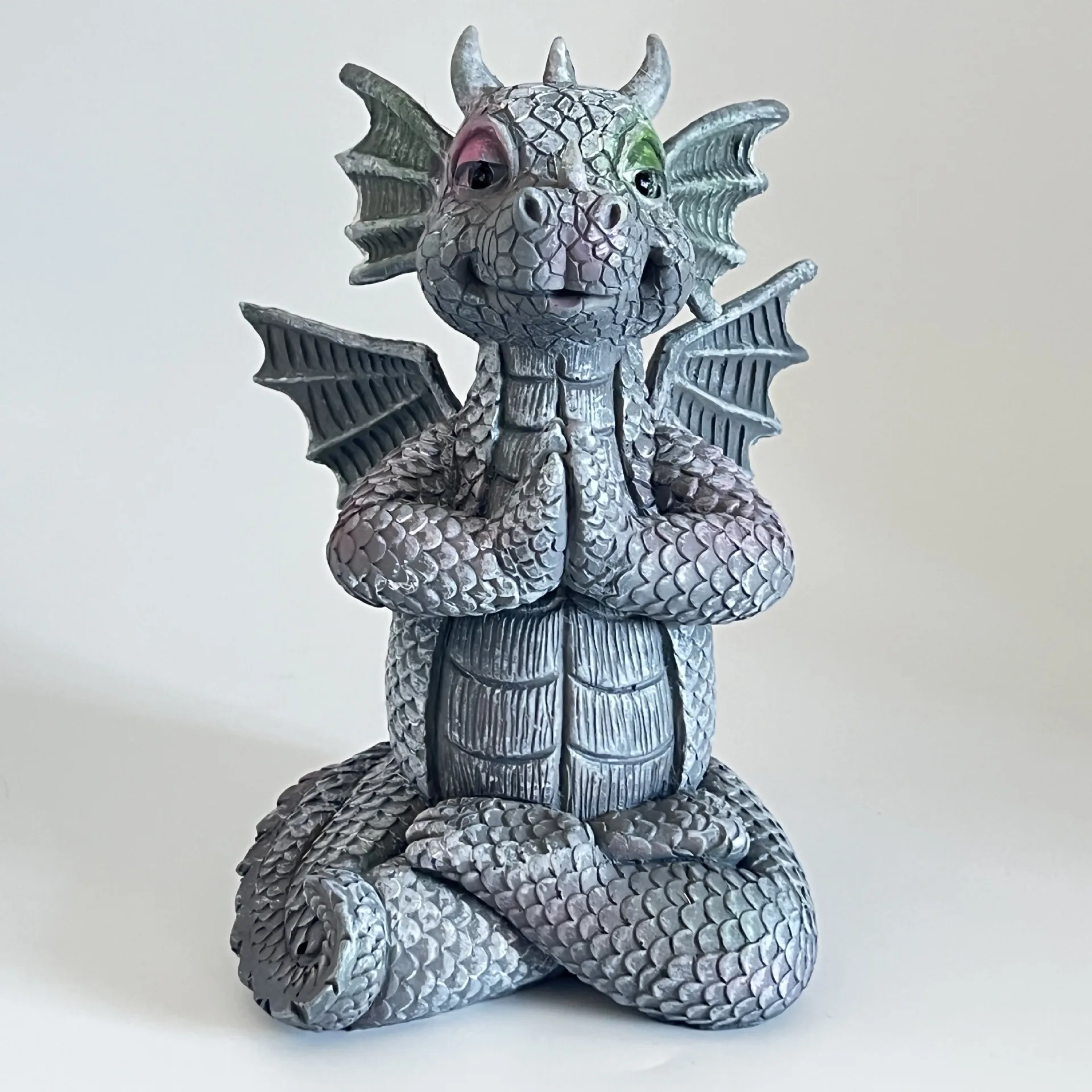 Garden Statue Meditation Dragon Decoration Resin Crafts Cute Meditation Dragon Outdoor Courtyard Home Decoration