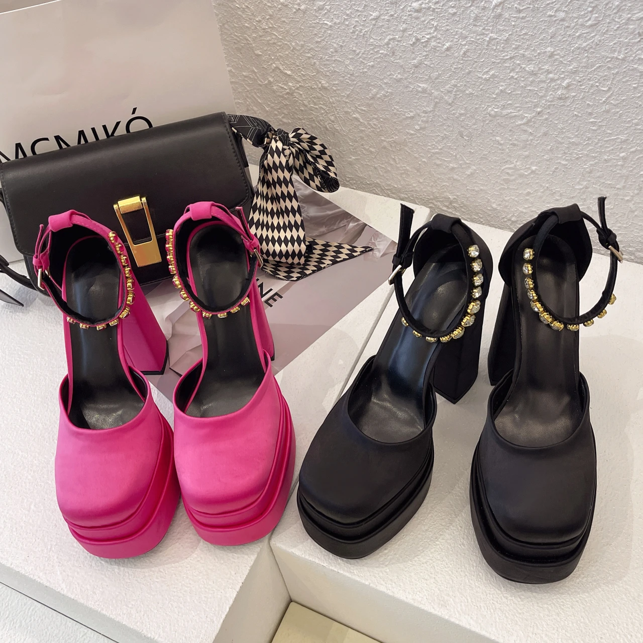 Factory Hot Sale Fashion High Quality Mature Sexy Women High Heels Sandals For Women