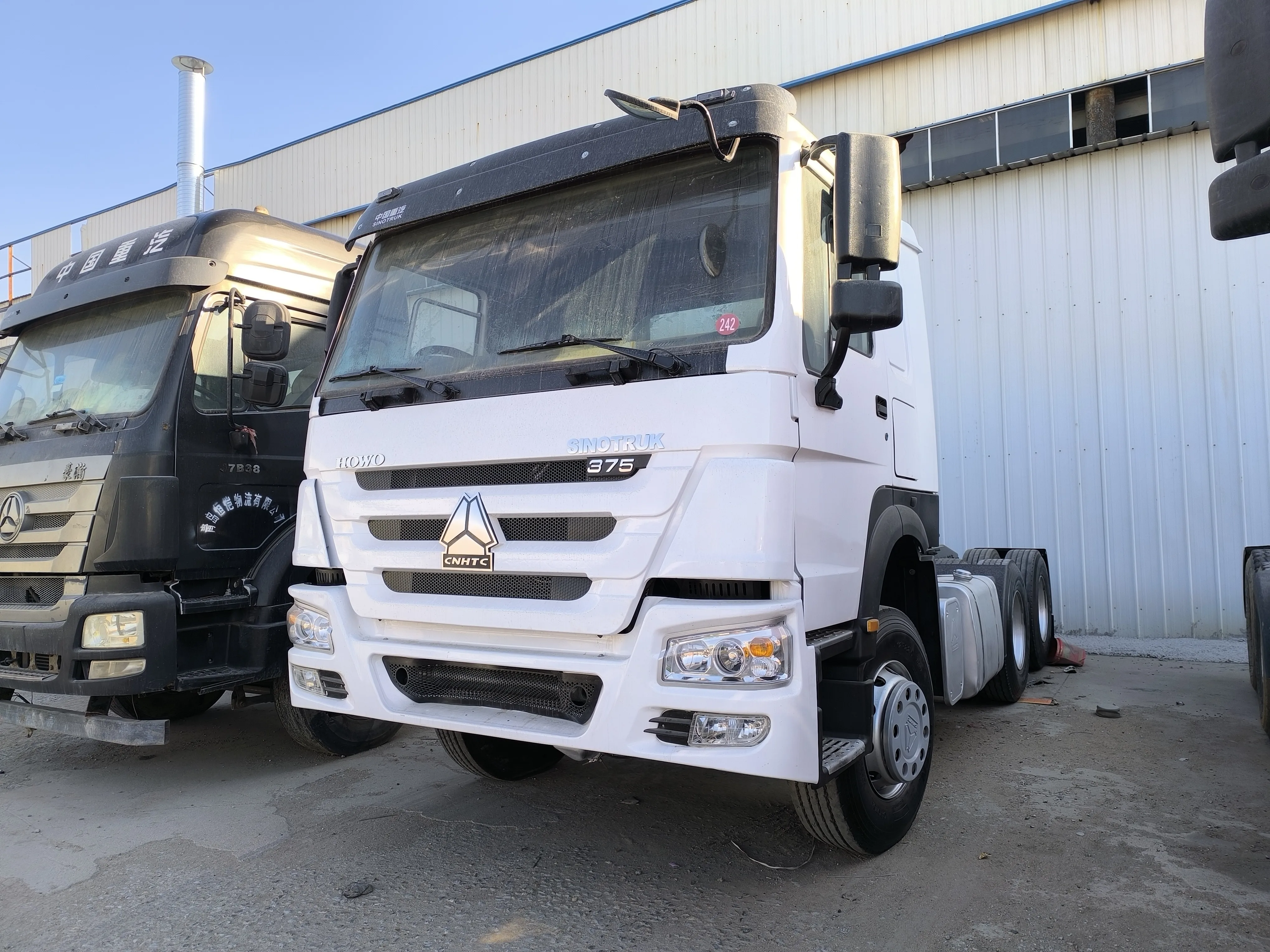 Используемые шины Sinotruck Howo 10 тягач 371HP 420HP 6x4 грузовик для африканского рынка