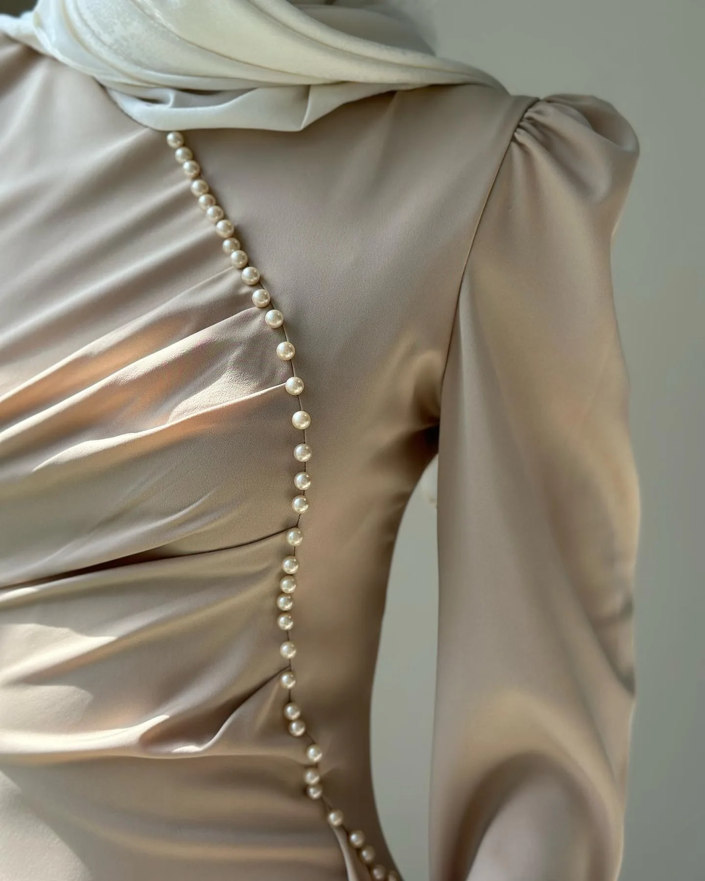 2024 Elegant New Muslim Dubai Turkish Suit Long Dress Pearl Solid Pleated