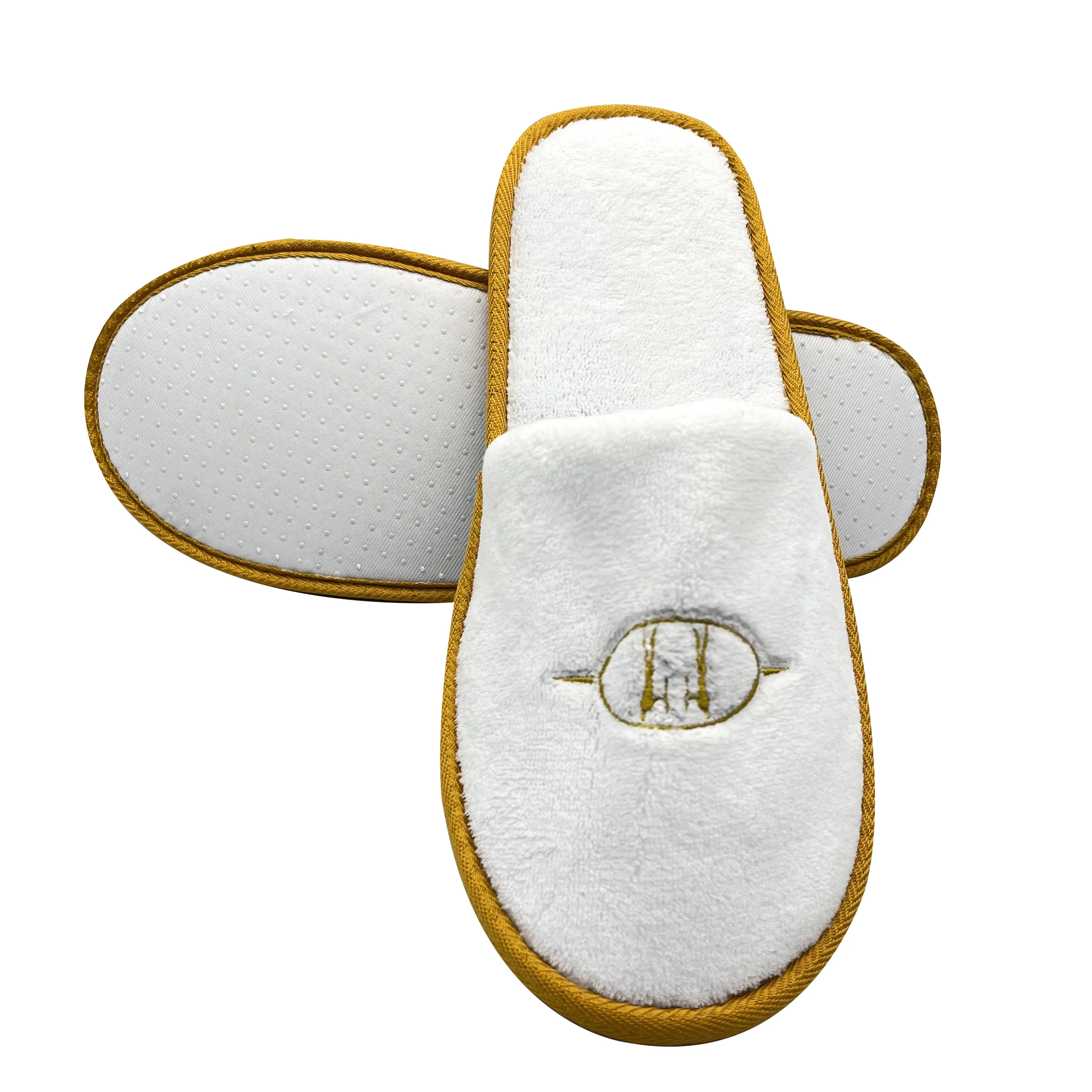 Wholesale Luxury Chinese Cosmtomized Logo Embroidered White Velvet Washable Hotel Slipper