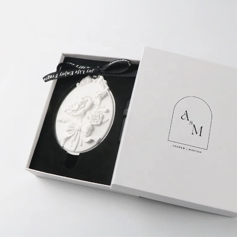Customized Home Car Office Decoration Air Freshener Hanging Scented Ceramic Aroma Plaster Flower Essential Oil Diffuser