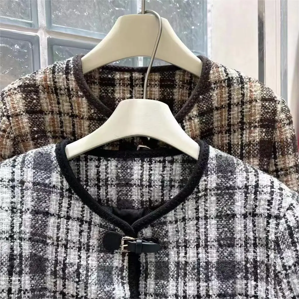 Brand New Cheap Clothes Bales Warm Ladies Coat Vendor High Quality Beautiful Clothes