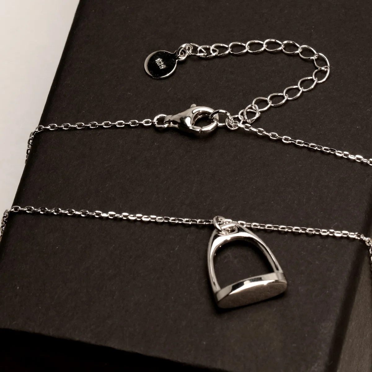 Изготовленный На Заказ 925 стерлингового серебра Конный ювелирные изделия из золота 18 карат Позолоченные из родия лошадиное стремя кулон ожерелье для мужчин и женщин, подарок