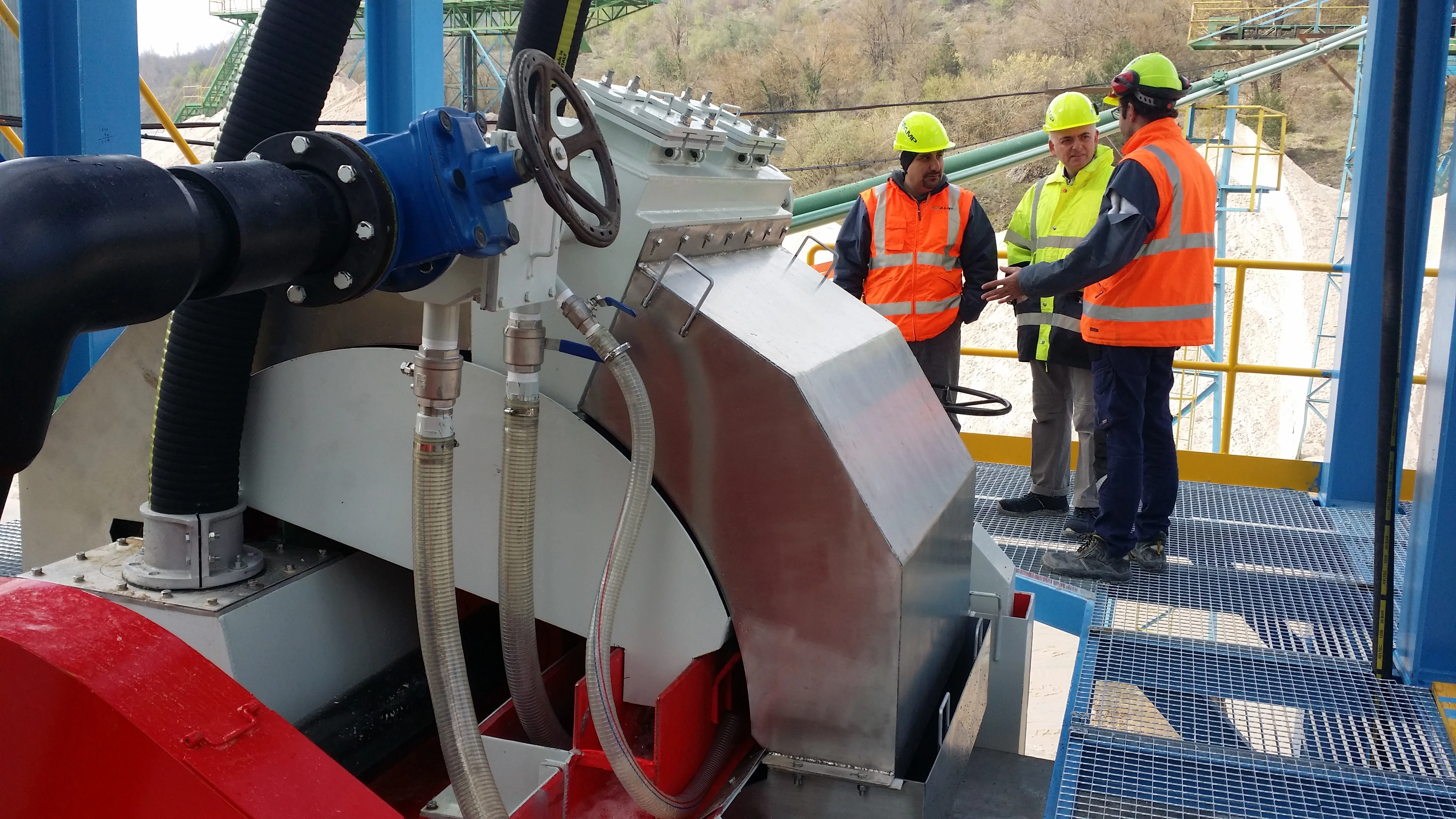 LGS Wet High Intensity Magnetic Separator Removal of Weakly Magnetic Materials