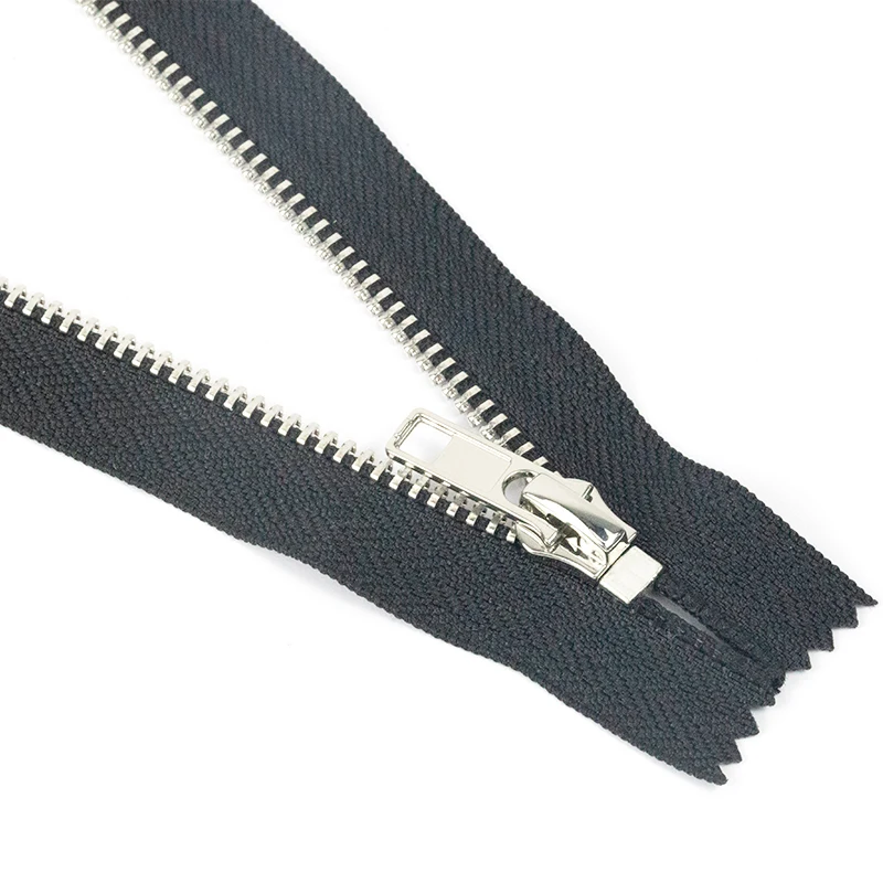 Wholesale Zip 3# 5# 8# Long Chain Close-end Custom Size Black Color Tape Metal Zipper For Clothing