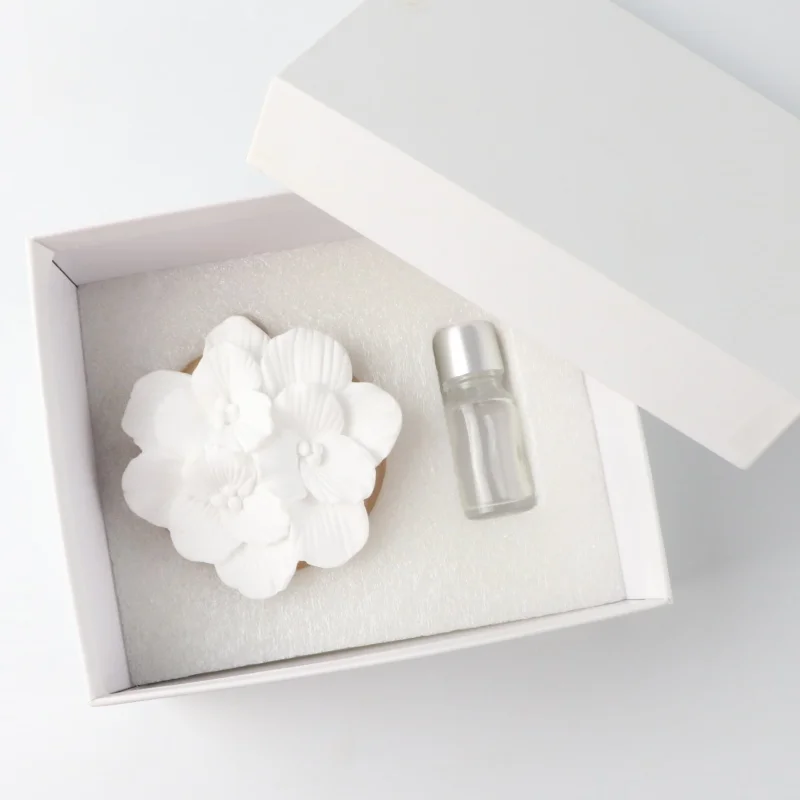 Home Office Car Decor Aromatherapy Air Freshener Scented Ceramic Porcelain Flower Wooden Base Essential Oil Fragrance Diffuser