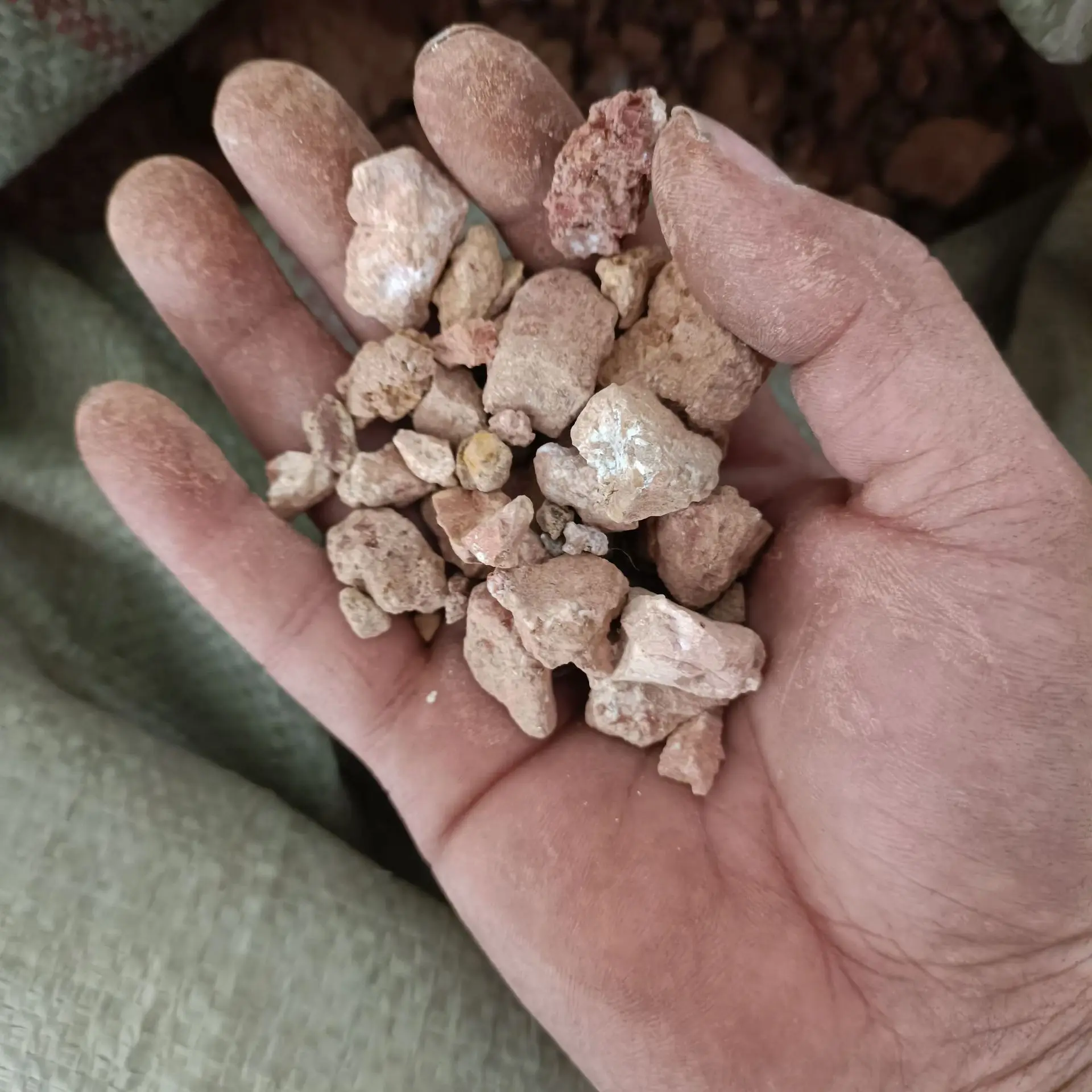 chi shi zhi natural HALLOYSITUM RUBRUM blocks Red halloysite kaolin for sale