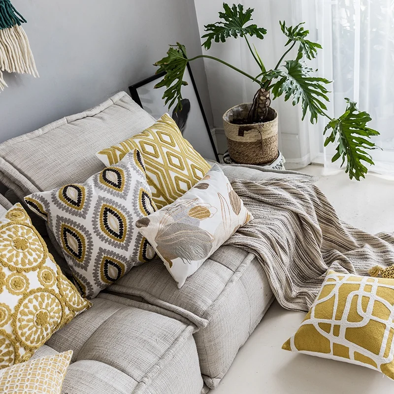 Monad Good Quality Decorative Square Chinese Embroidered Yellow Solid Cotton Pillow Sets Cushion Cover For Sofa