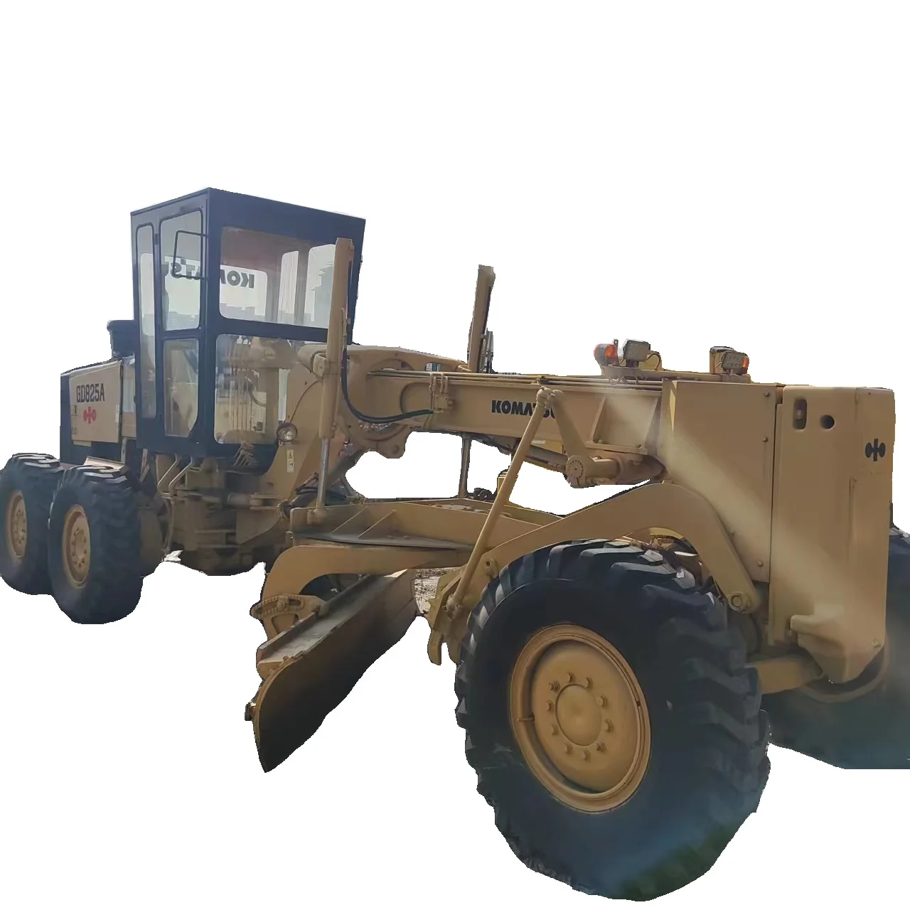 Японский Komatsu, б/у оригинальный автогрейдер GD825A для строительных работ, тяжелый станок