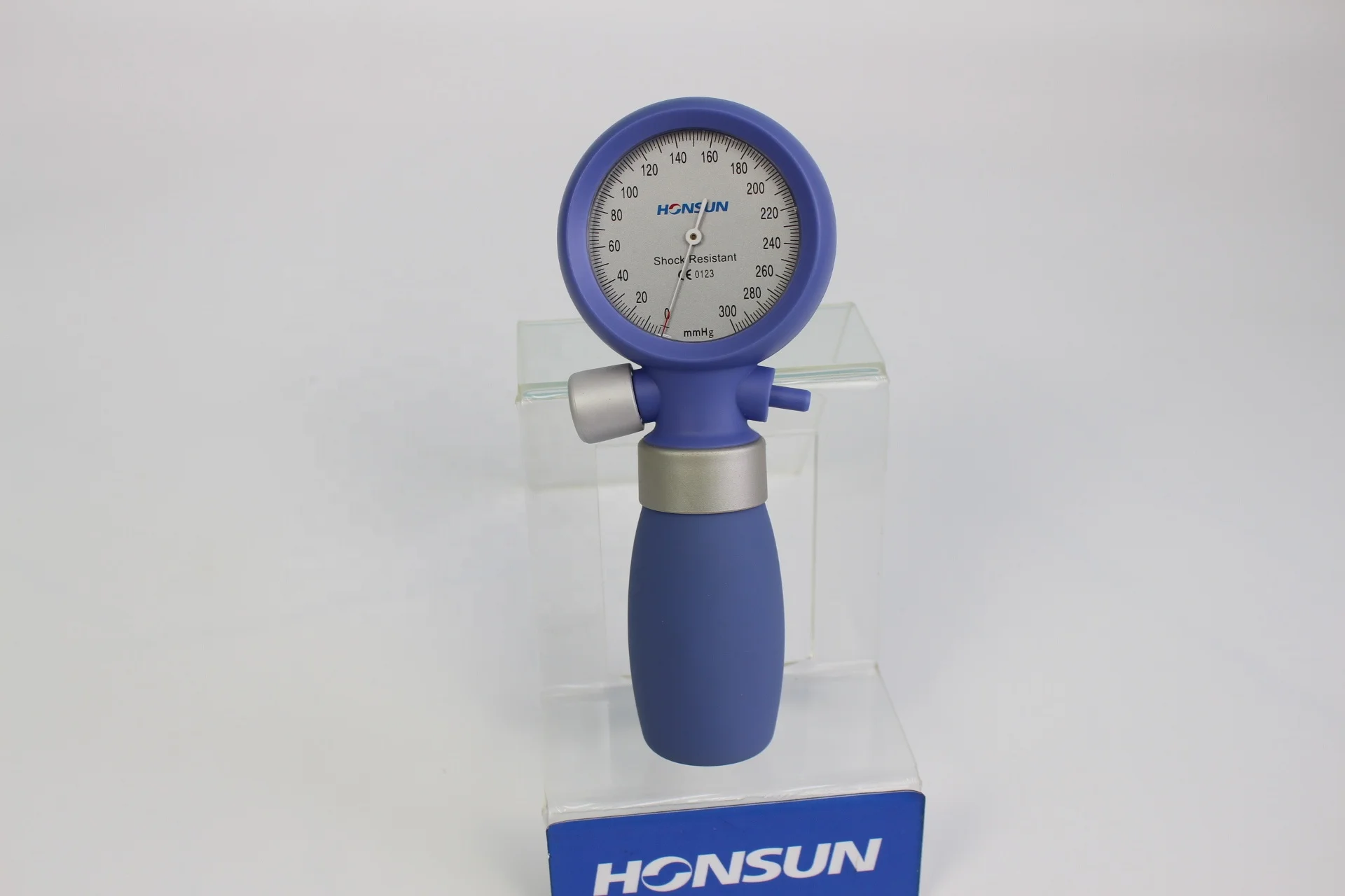 HONSUN HS-201Y Economical Aneroid Sphygmomanometer Palm Wrist Sphygmomanometer With Unique Shock Resistant Case