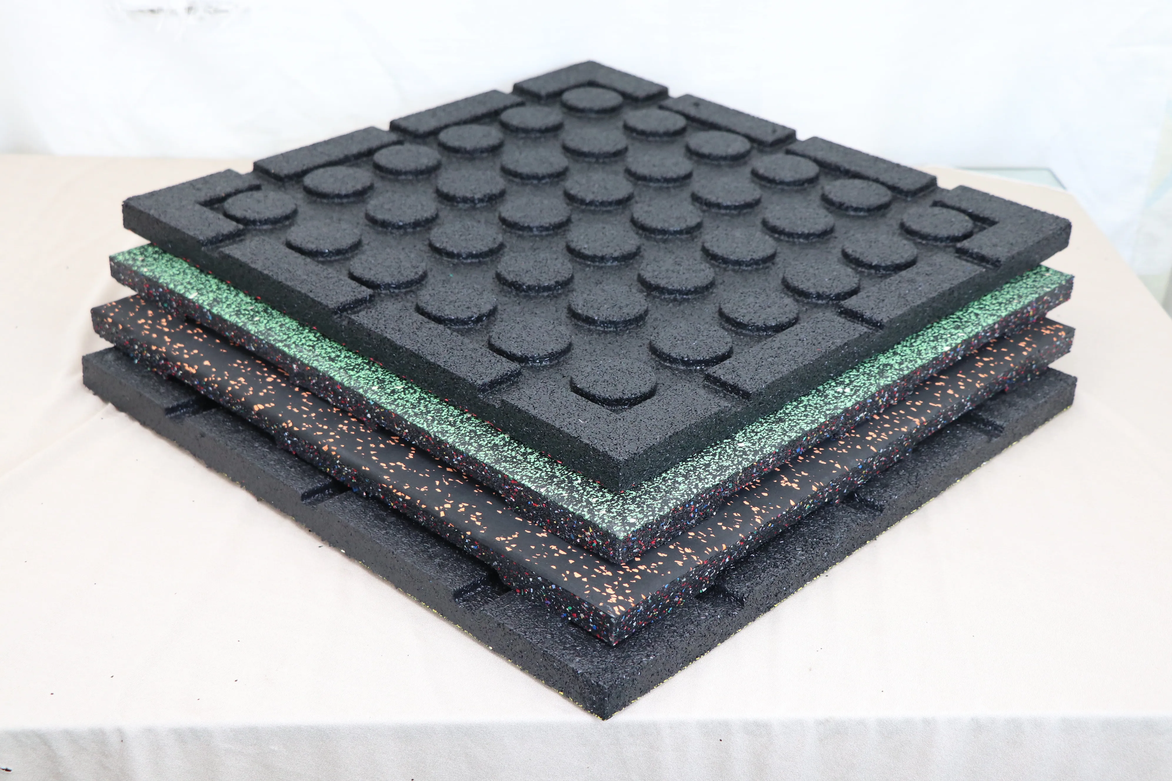 Custom Logo Anti-static Rubber Gym Flooring Mat