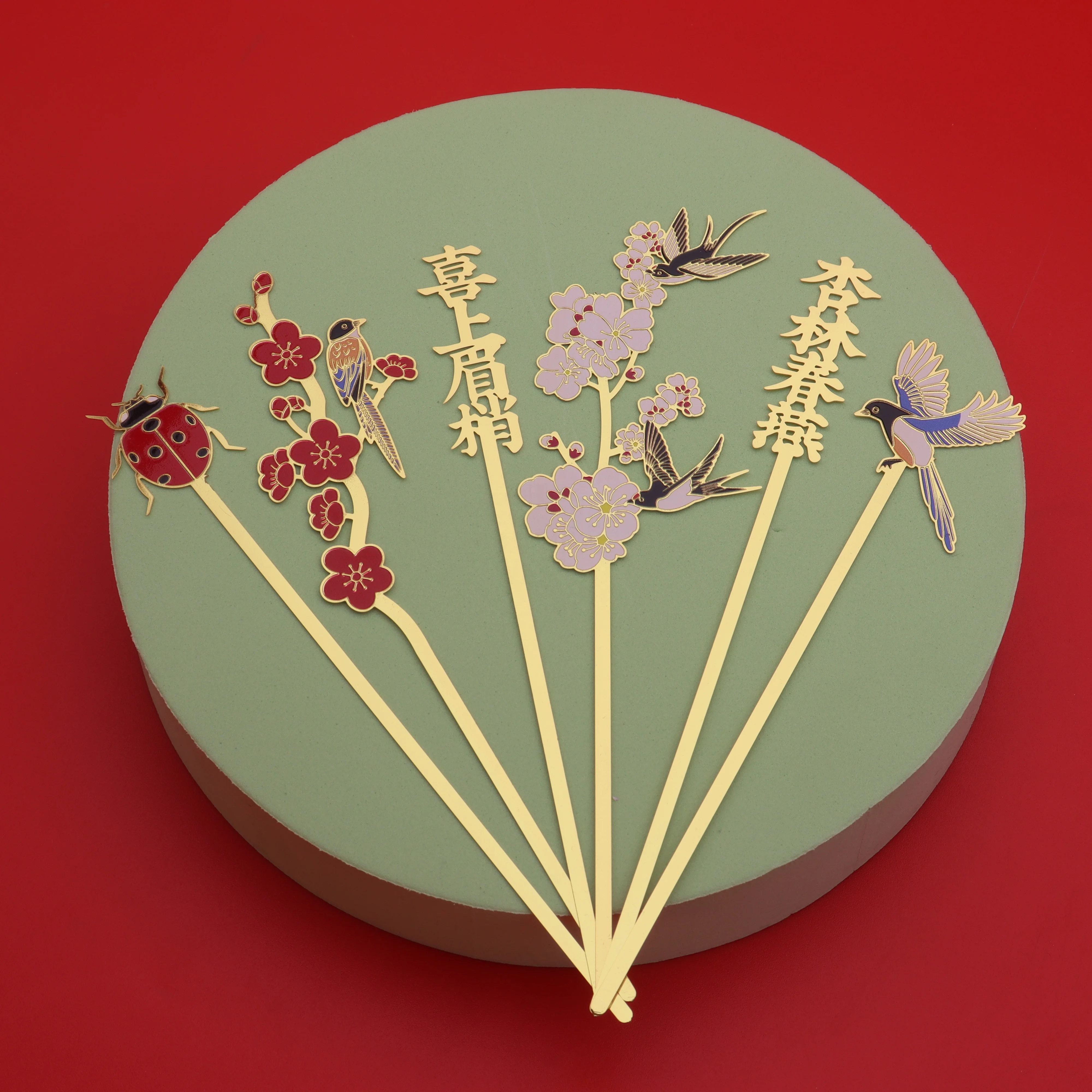 Персонализированные закладки с листьями цветами и птицами металлическая Закладка клевер латунные кисточкой для книг