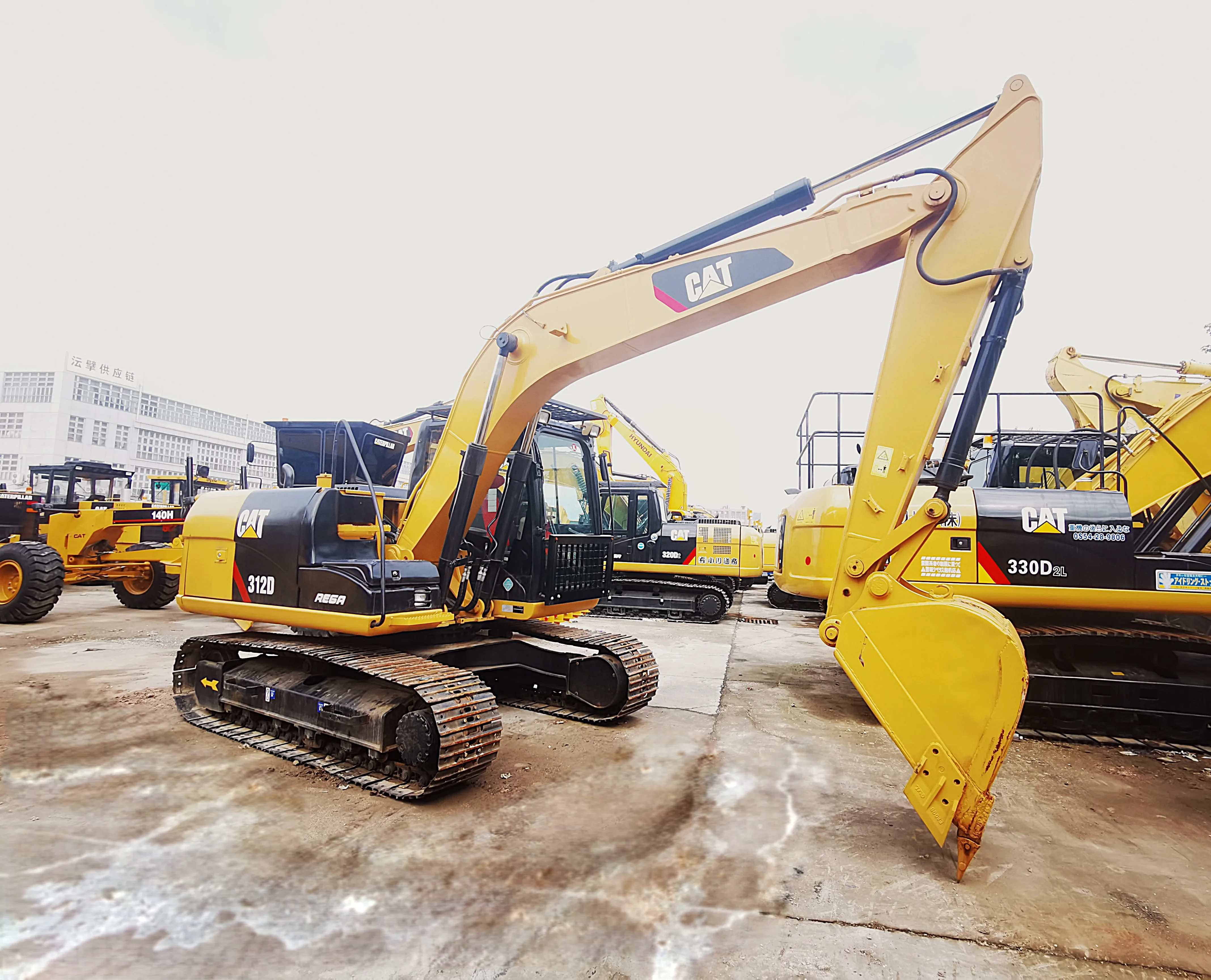 Мощный 12-тонный гусеничный экскаватор Caterpillar CAT312D 312D2 с коротким использованием 1-1000 ч 72 кВт