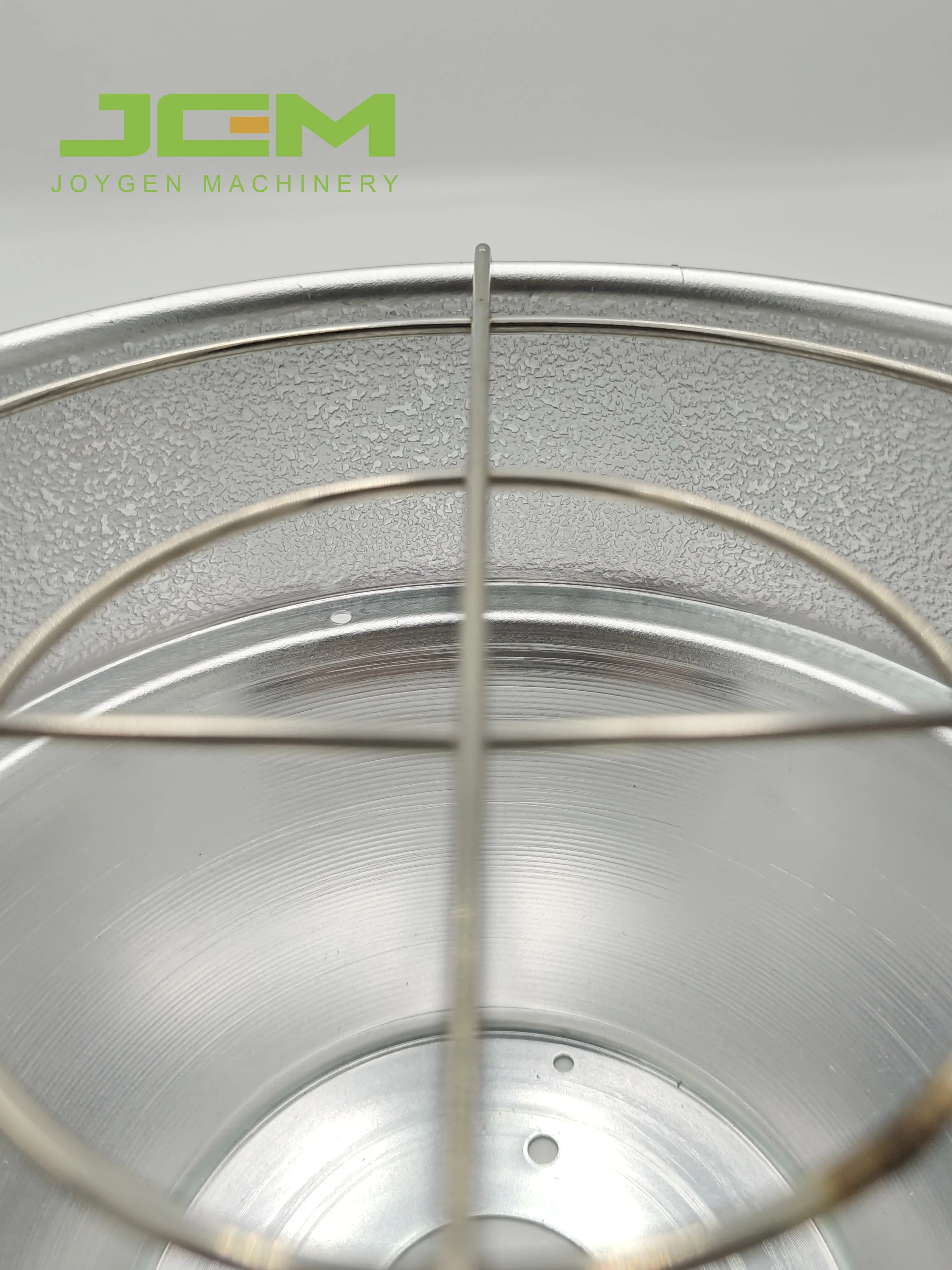 Housing Farm Equipment Aluminum Lamp Shade Metal Rotating Lampshade Body Cover for Pig Cattle and Sheep