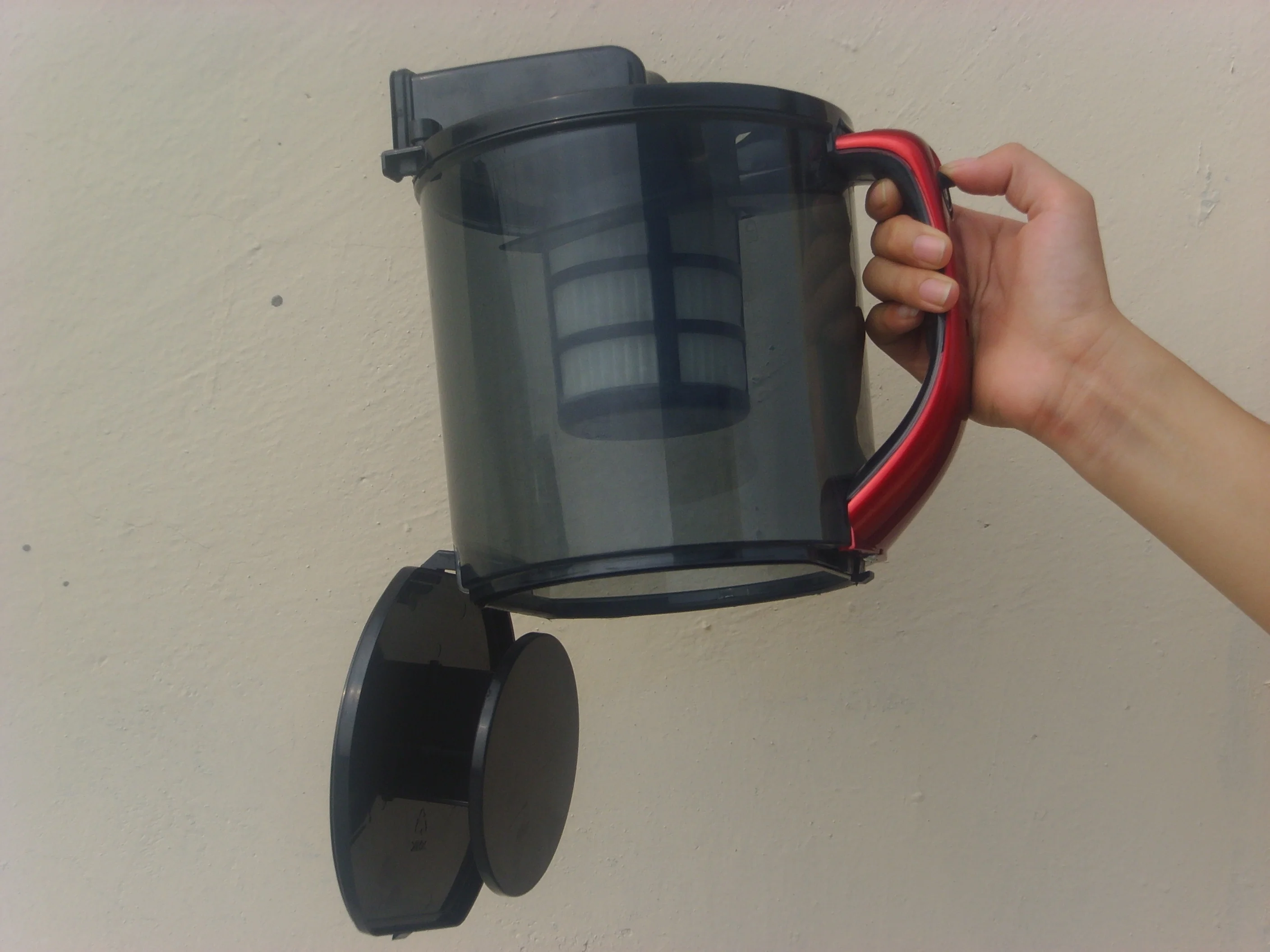 cyclonic vacuum cleaner