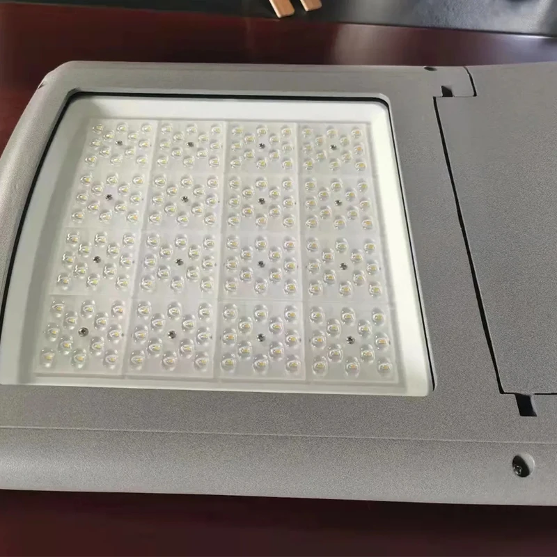 Modern LED Street Parking Light with 60W Daylight 70W 140W Lumileds Options and 8 Meter Pole for Efficient Outdoor Illumination