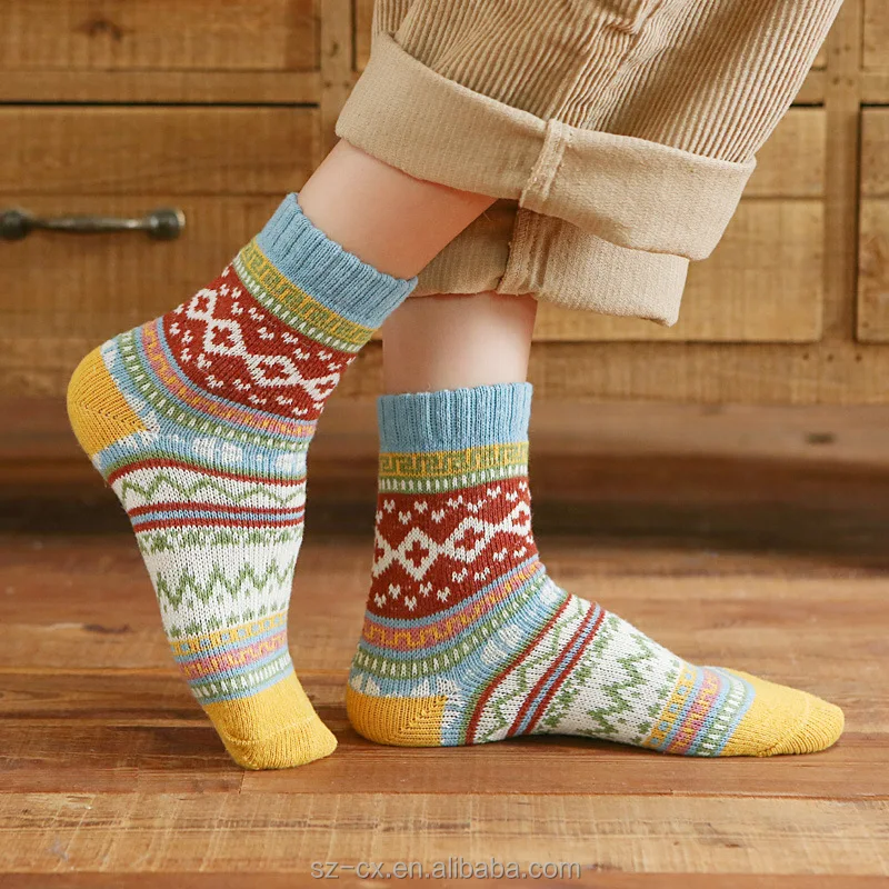 2022 Custom Multicolor Novelty Vintage Fashion Ladies Warm Fluffy Thick Wool Crew Knitted Socks 5 Pack Soft Winter Women Socks