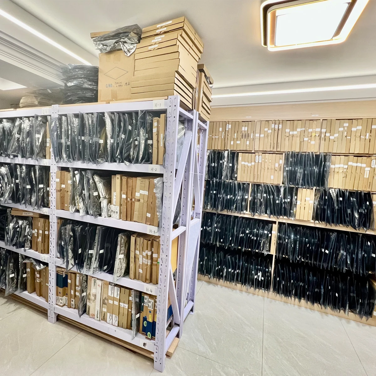 Brand new original PESD3V3L4UW silk screen A2 SOT665 electrostatic protection diode TVS diode