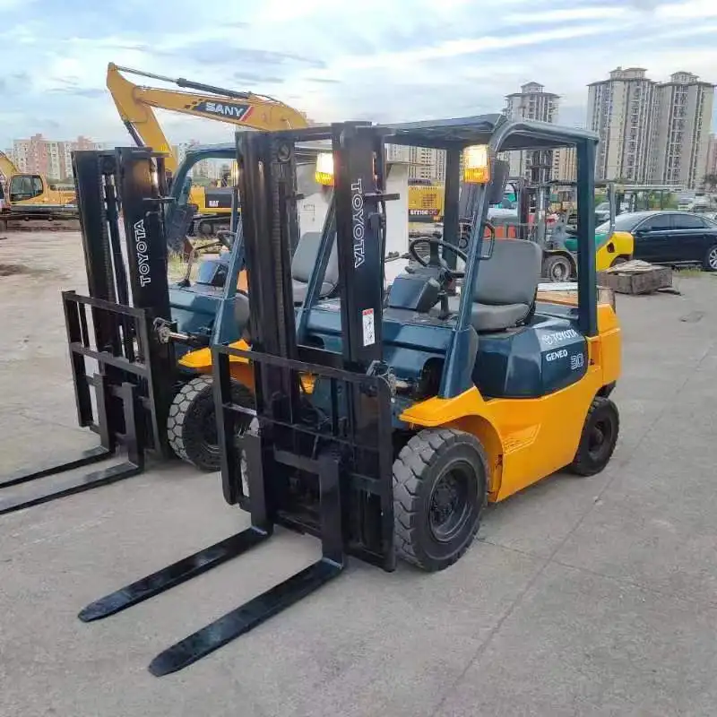 Toyota/Hangcha/Komatsu/Heli/Tcm 3 Ton 5 Ton Diesel Mini Warehouse Forklift Isuze Parts Fork Lift