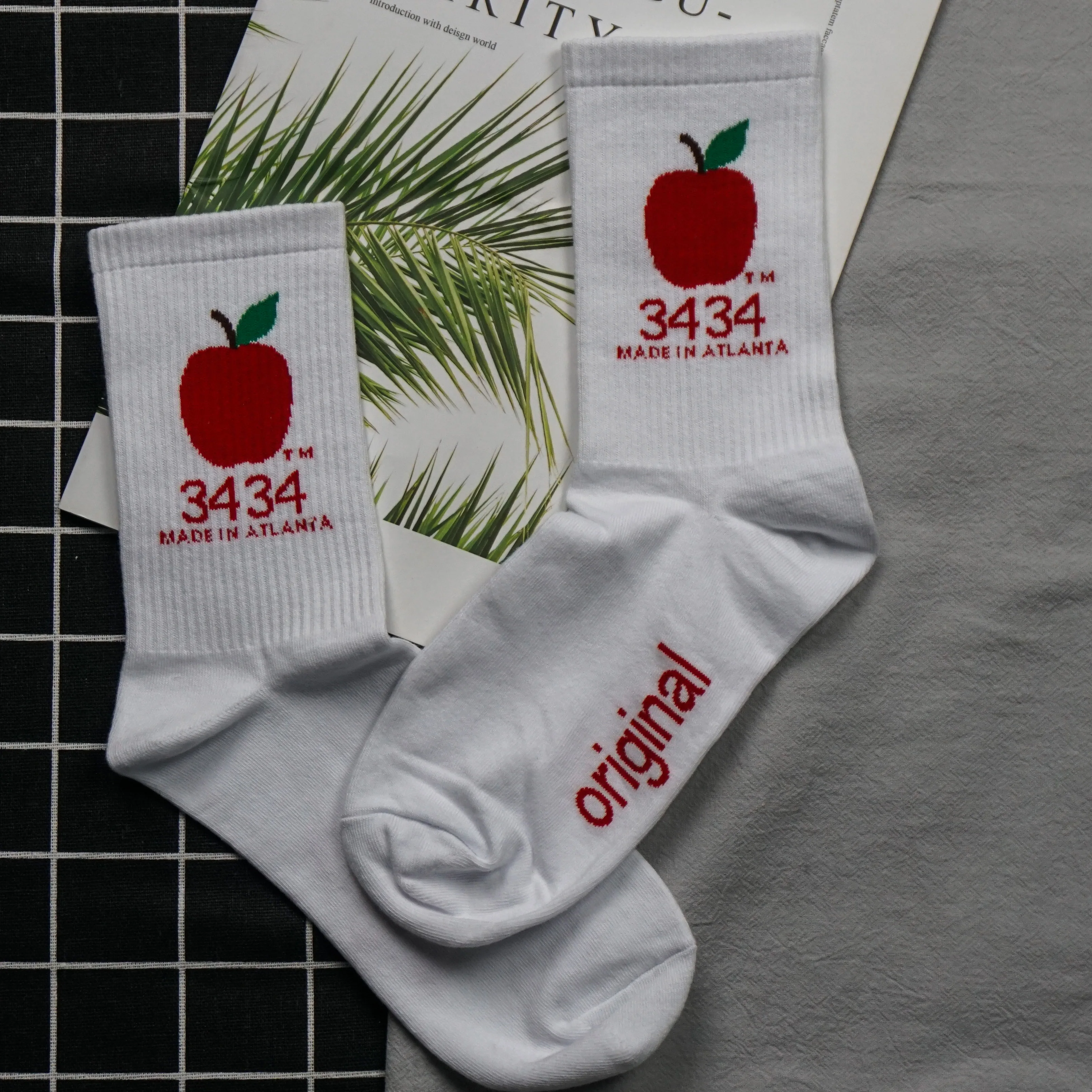 Hellosport пользовательский дизайн, собственный логотип, Экипировка с логотипом, без минимального заказа, частный ваш этикетка, хлопковый черный мужской спортивный носок, Элитный