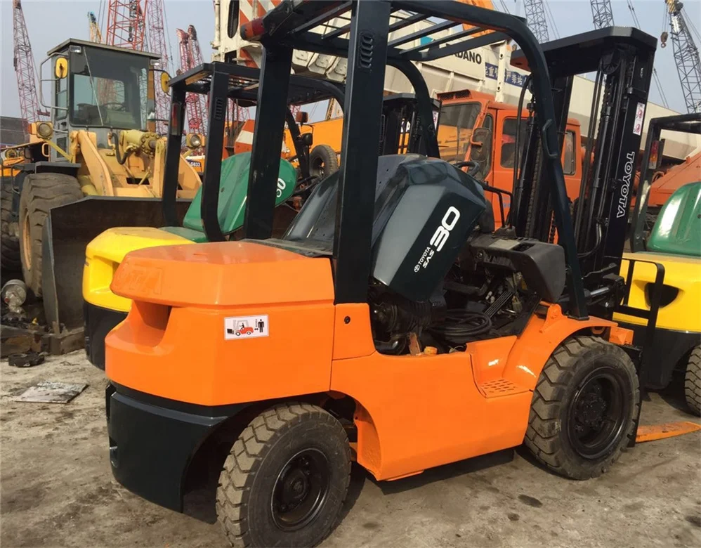 Подержанный вилочный погрузчик toyota 3 тонны 5 тонн для продажи Локация Шанхай Китай