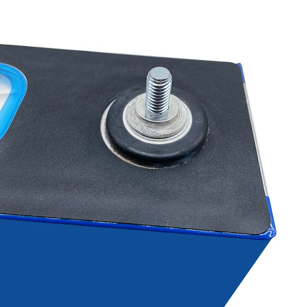 Аккумуляторная батарея 3 2 В 120 А/ч