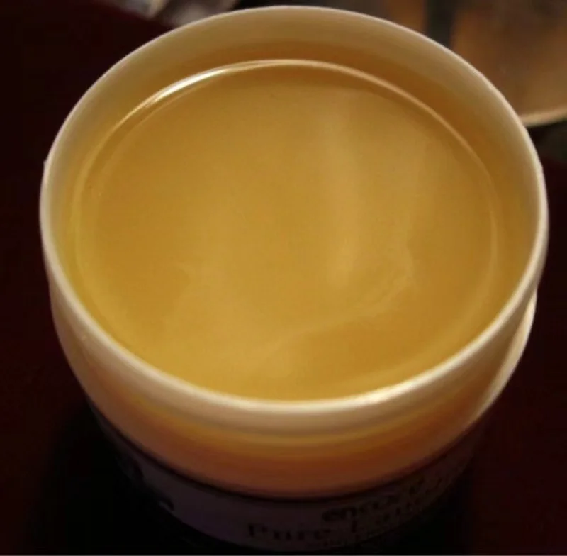 lanolin cream  Materials lanolin pure  CAS 8006-54-0