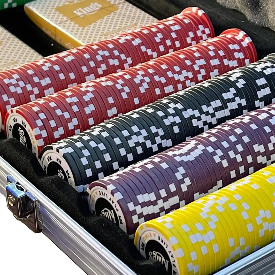 Casino Gambling Token Custom Design Ceramic Poker Chips Set with High Quality Aluminum Case