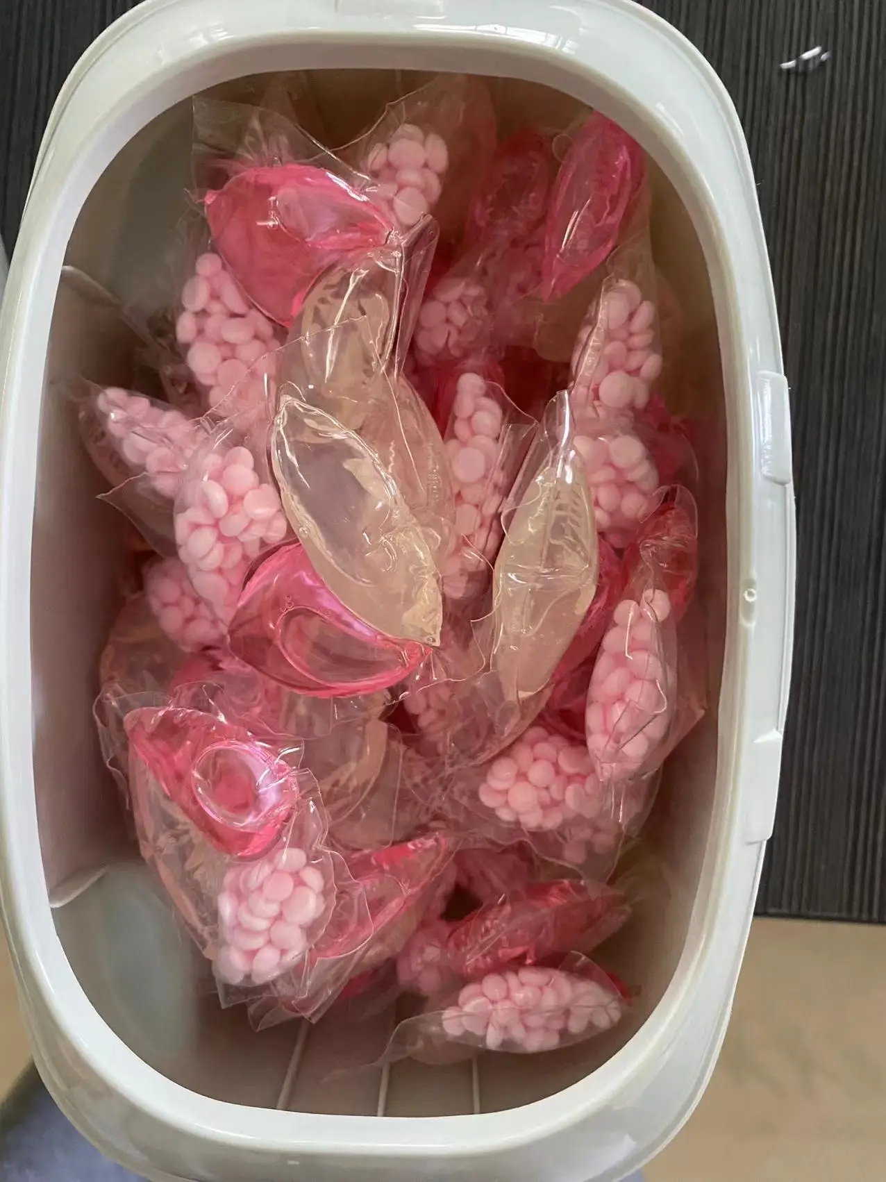 hand wash pods men balls wash liquid detergent balls   dryclean machine detergent holder organizer