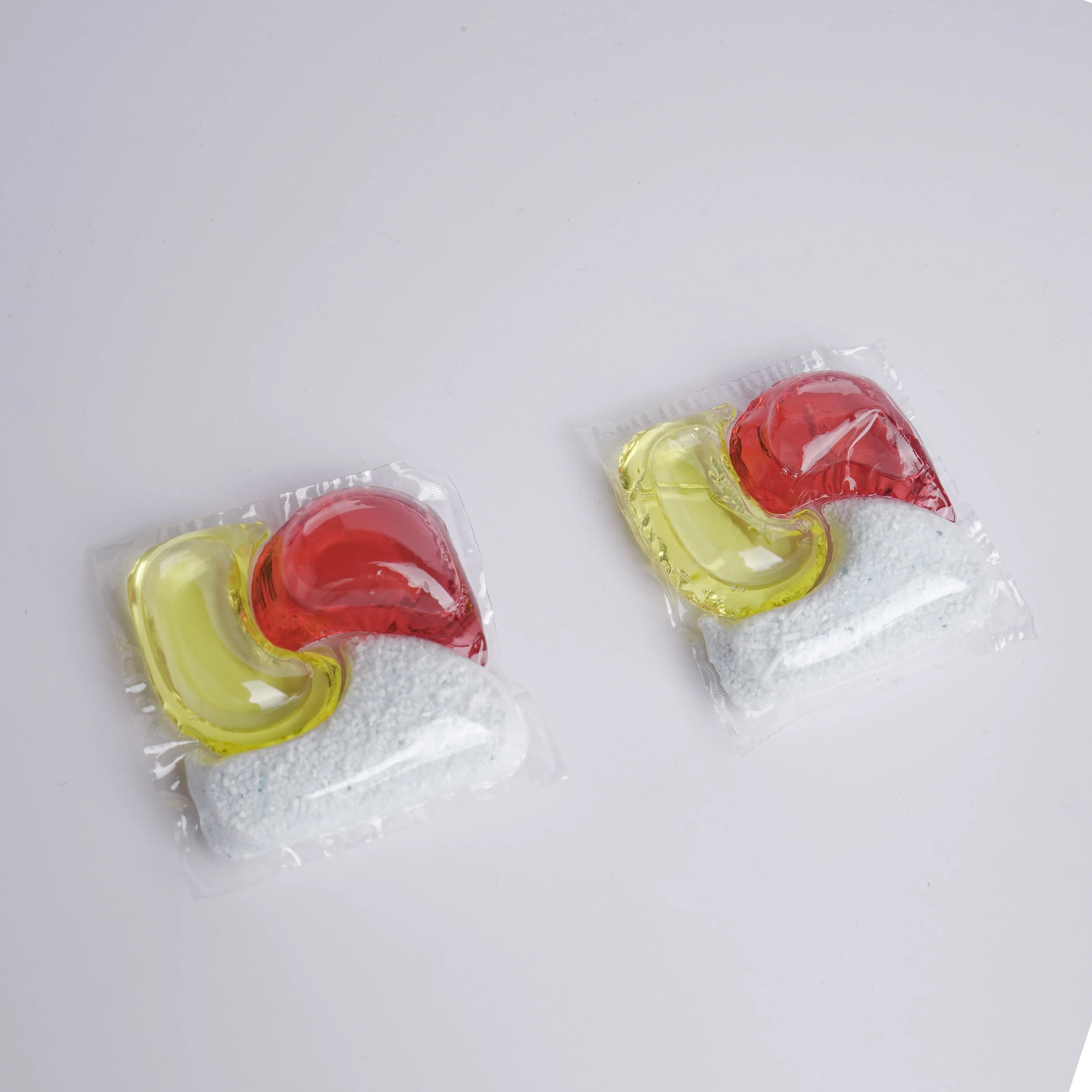 Good quality laundry pods Mild formula Natural Liquid and  powder Laundry Detergent pods