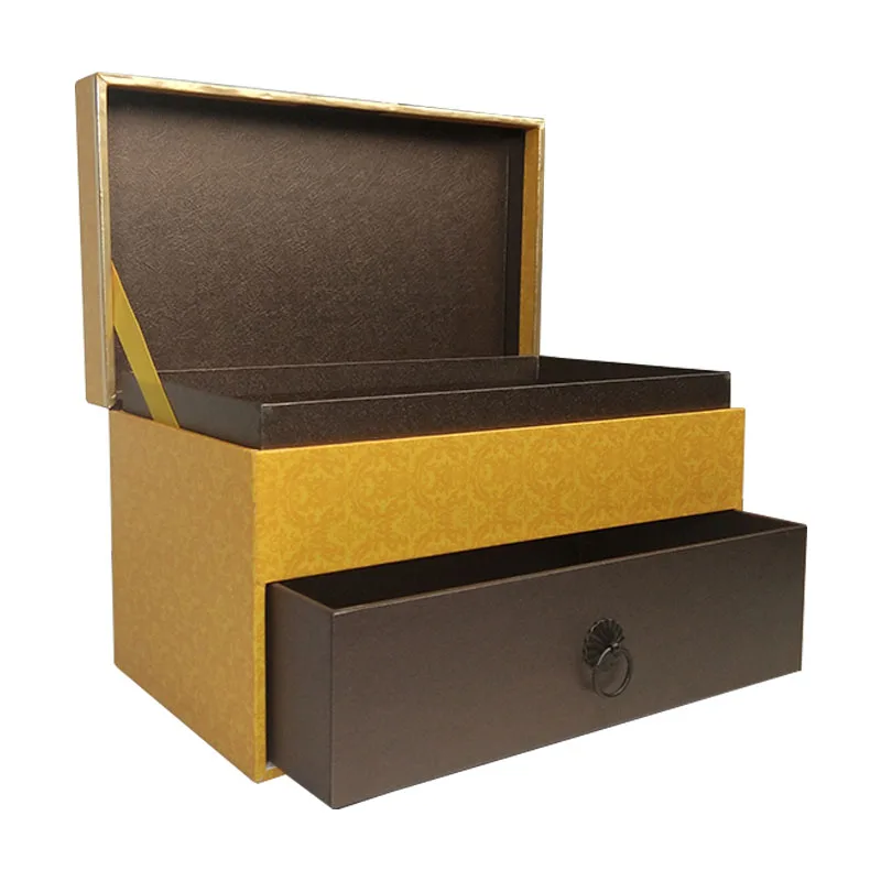 Magnetic Closure Christmas Chocolate Box Matt Laminated Paper Packaging for Macaron Food and Candy with UV Advantage