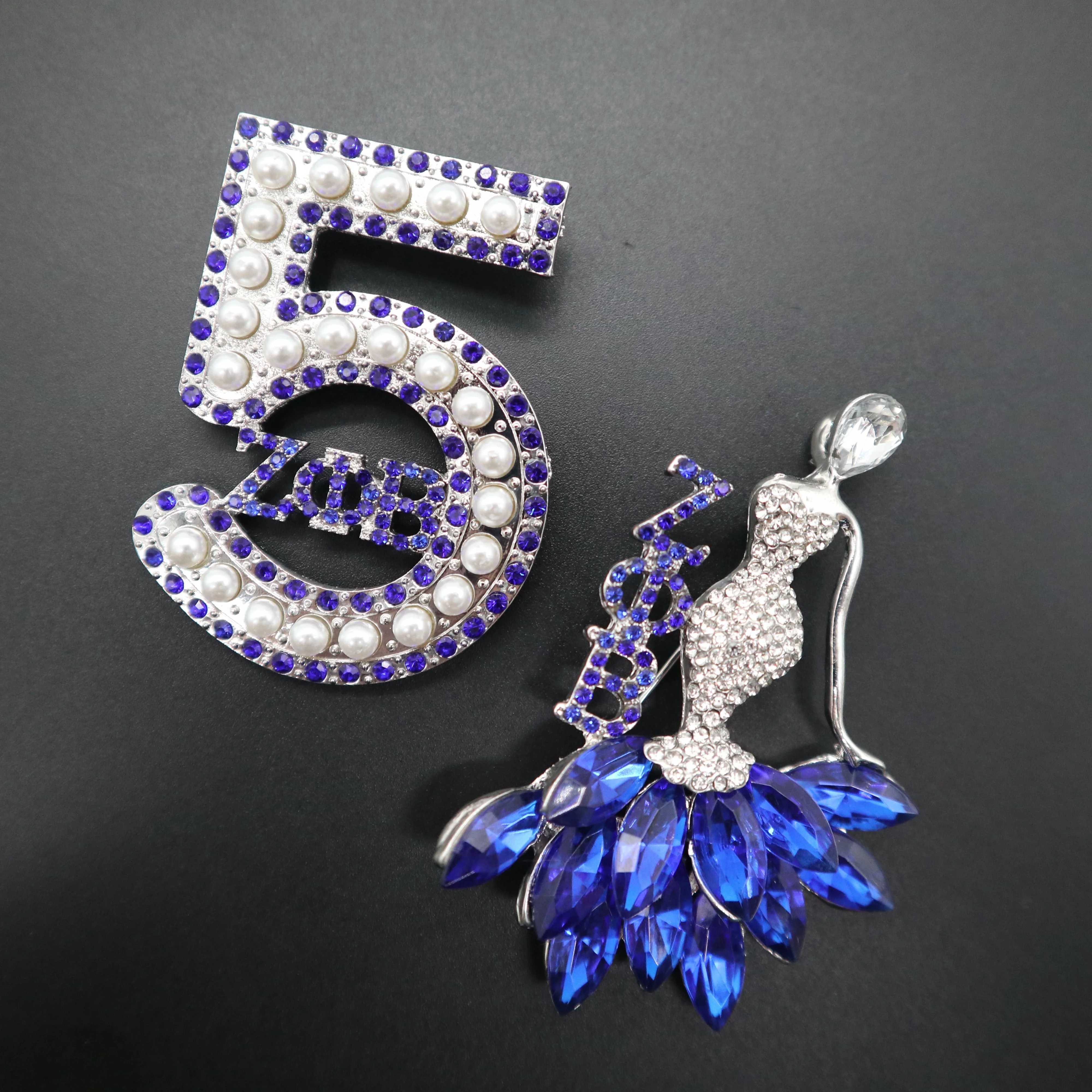 Custom Korea FLOWER LADIES PIN BROOCH Flower High Quality Brooch Pin Rhinestones Brooch Pins