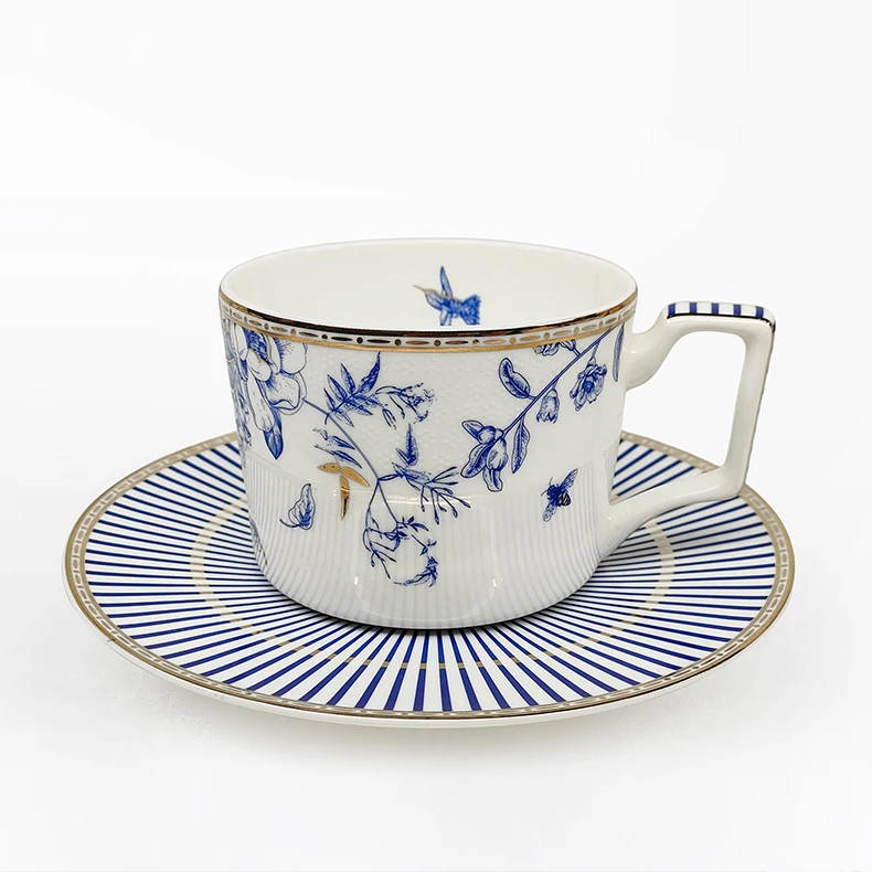 Coffee Cup Vintage Ceramic Saucer Tea Cup Set Bone China Home Decoration Bone china plate cappuccino