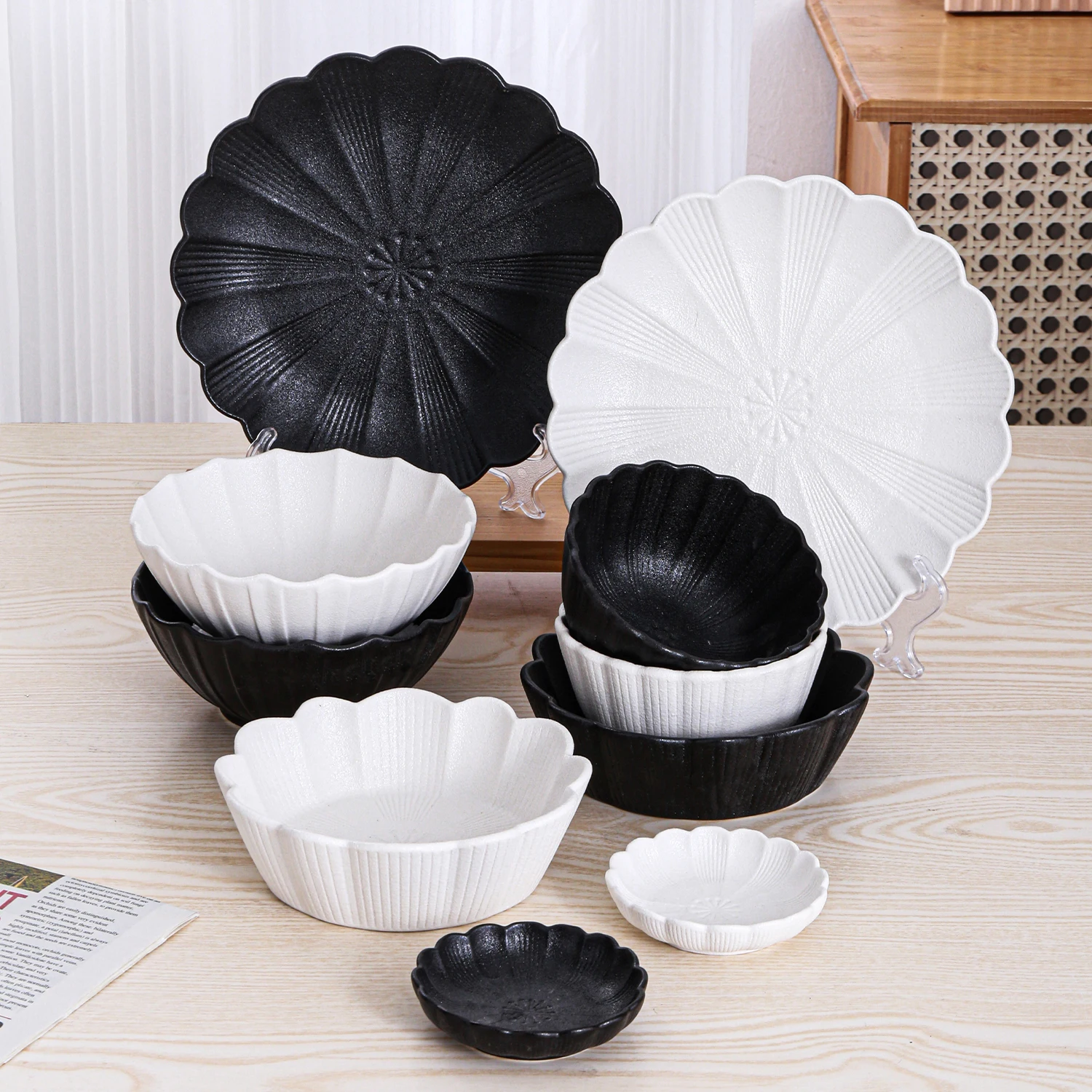 Ceramic Tableware Bowl Sets Black & White Nordic Dinnerware Restaurant Supplier, Porcelain Dish Plate, Ceramic Dinner Plate Dish