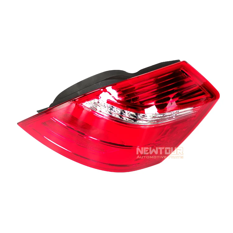 Car Parts Auto Parts Repuestos Car Rear Light Taillamp Tail Light for Geely Emgrand EC7