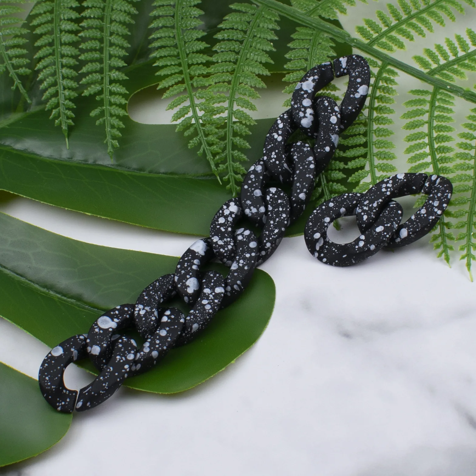 21*30mm Tie Dye Acrylic Twisted Chains Assembled Parts Bead Matte Texture Accessories for DIY Jewelry Findings Wholesale