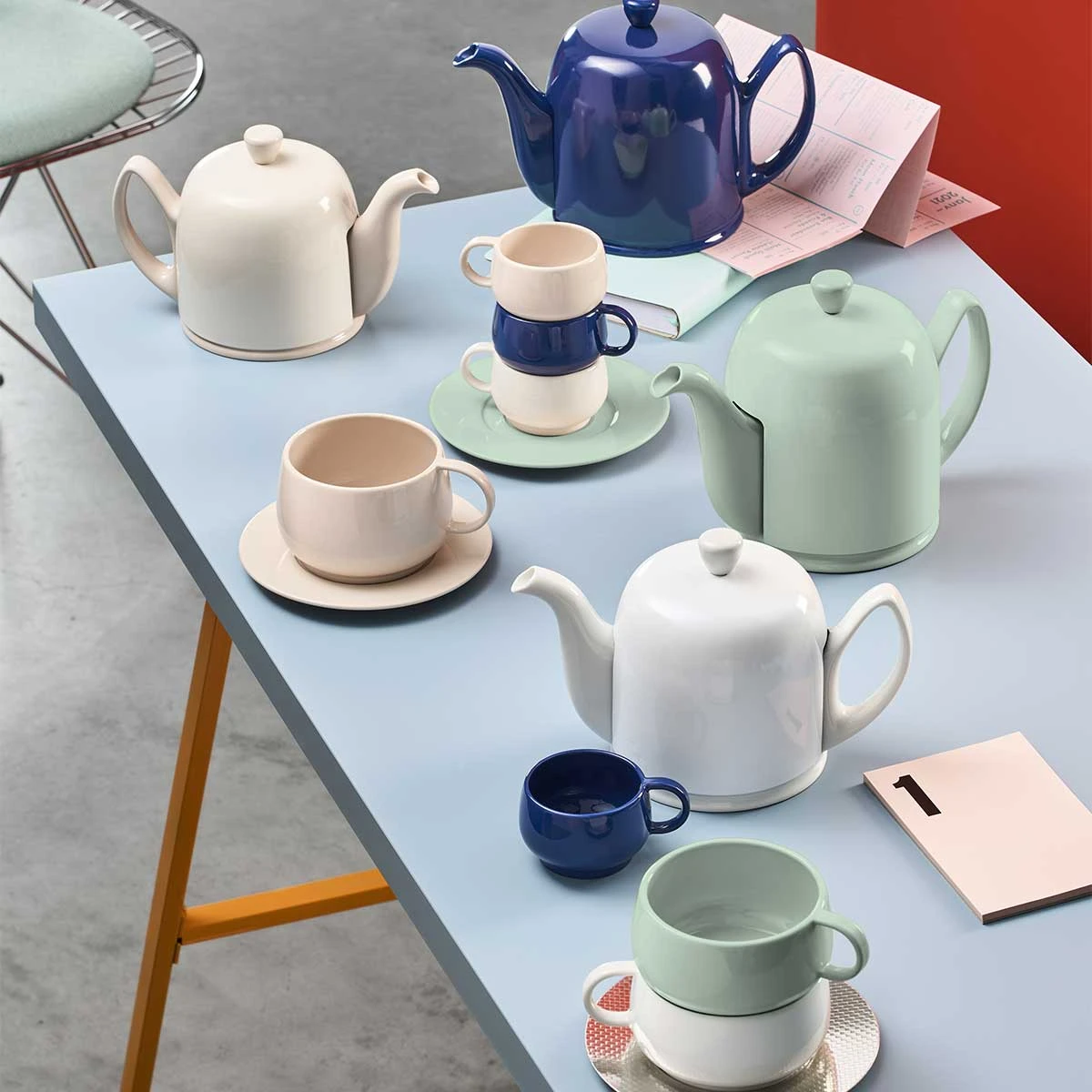 Creative simple design soild color glossy porcelain drinkware cup wedding afternoon ceramic tea pot coffee set