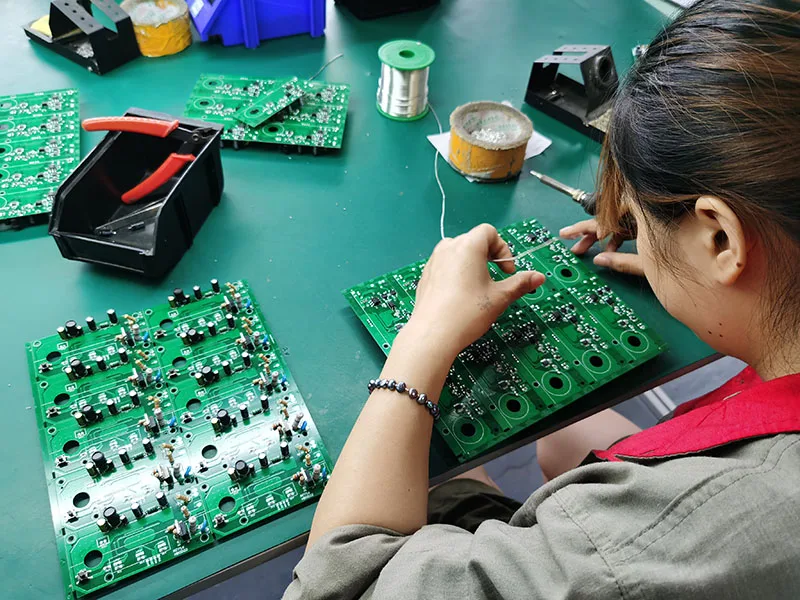 Original Quality QC PD Fast Charging USB C Power Adapter 5V/1A Foldable UK Plug 20W Charger for iPhone 13 Pro Max