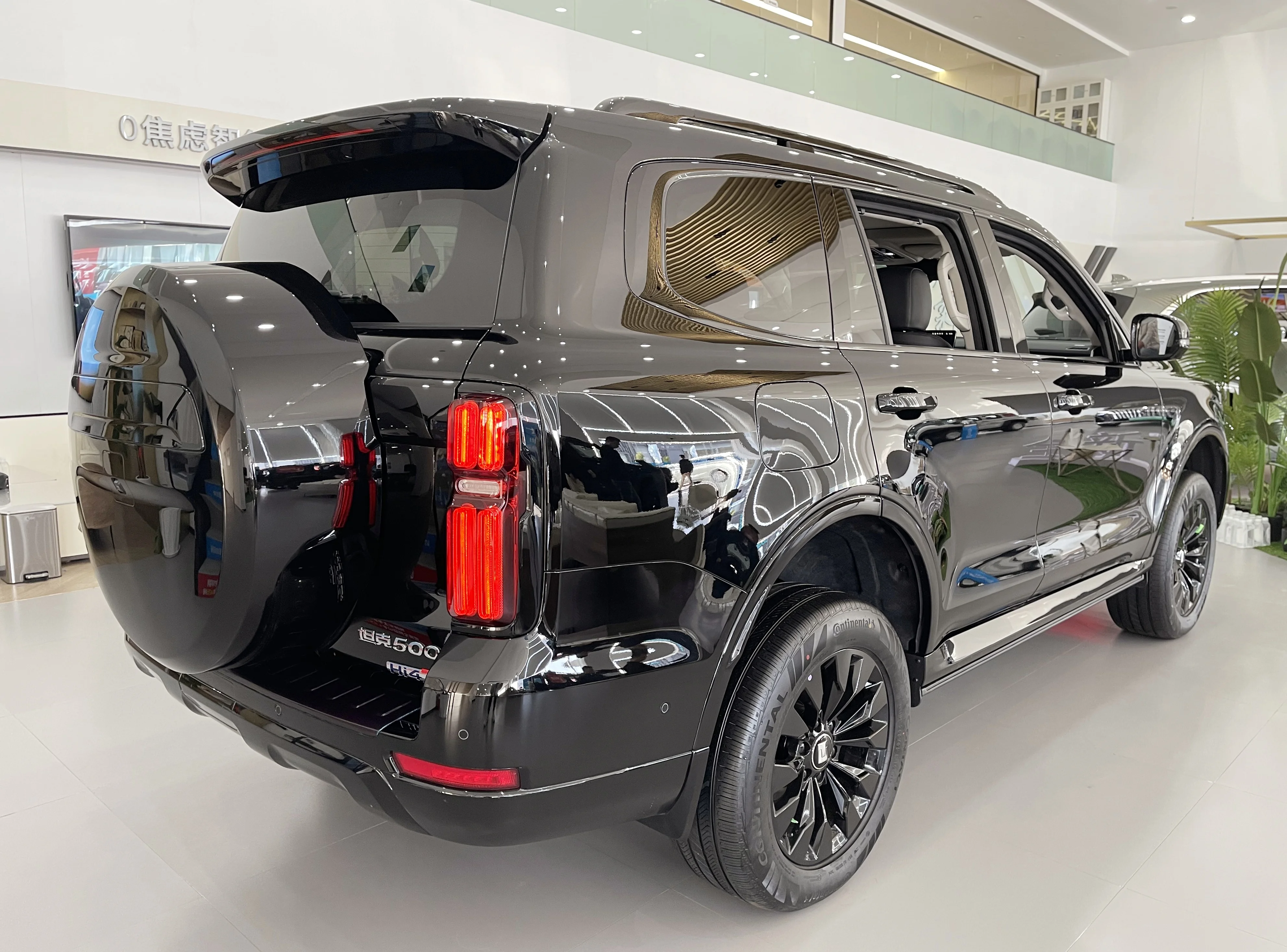 2024 GWM New TANK 500 Hi4-T 2.0T PHEV 4WD Большой внедорожный внедорожник на новой энергии