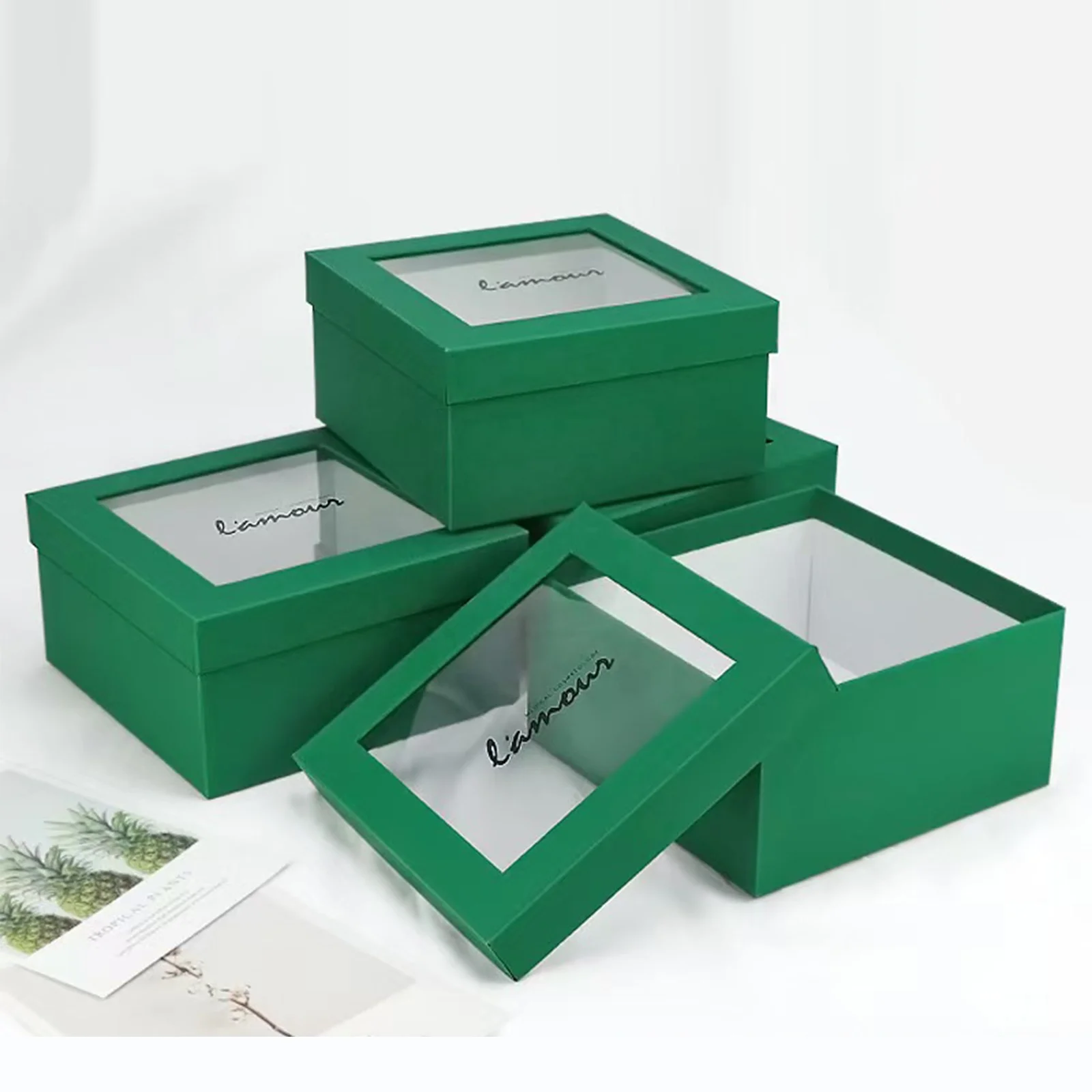 Custom Luxury Clear Pvc Lid Window Gift Packaging Paper Box For Candy Strawberry Chocolate Cupcake bakery Cake Box With Window