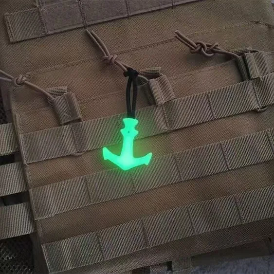 2024 wholesale Multi-purpose Corsair Anchor Luminous zipper pullers Detachable non-slip rope tail PVC rope pullers