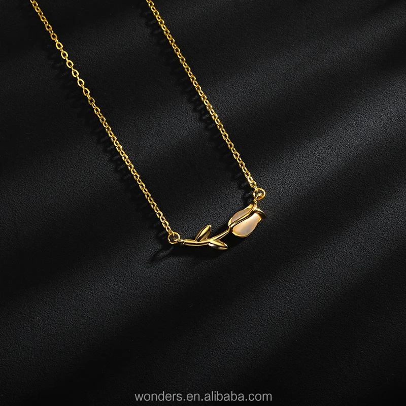 2022 New Tulip Birthday Lily Flower May Necklace Hawaiian Necklace Flower Pendant Gold Plated For Women Colar
