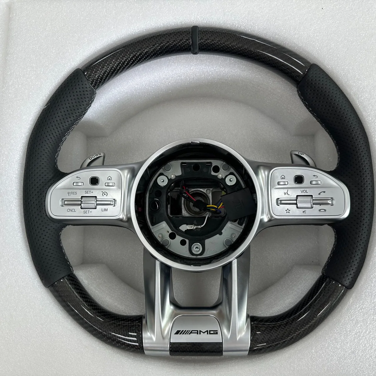 Руль из углеродного волокна для Mercedes Benz AMG W204 W205 W211 W203 W212 W176 W213 Cla W210 W124 W177 W221 A C E S Class